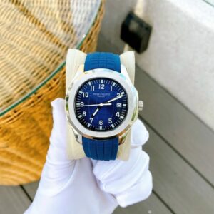 Patek Philippe Aquanaut Men's Watch Blue Rubber Band 40mm