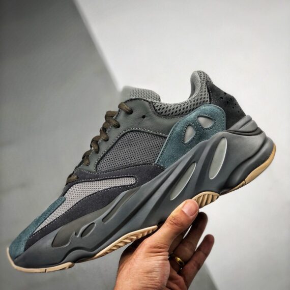 Shoes Yeezy Boost 700 Fw2499 Men And Women Size From US 5.5 To US 11 (copy)
