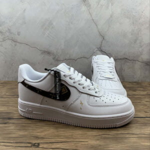Air Force 1 - F380290  Air Force 1 Men Size 6.5 - 11 US