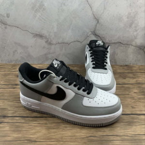 Air Force 1 - F747300  Air Force1 Men Size 6.5 - 11 US