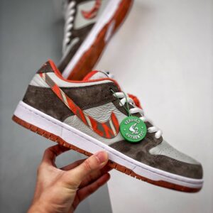 crushed-dc-x-sb-dunk-low-pro-dh7782-001-men-and-women-size-from-us-55-to-us-11-q3ft7-1.jpg