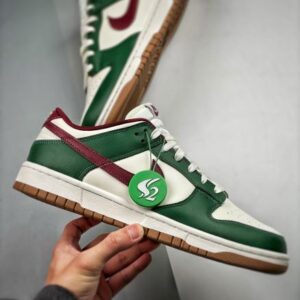 dunk-low-gorge-green-team-red-fb7160-161-sneakers-for-men-and-women-hcyiz-1.jpg