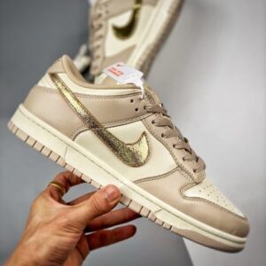 wmns-dunk-low-gold-swoosh-dx5930-001-men-and-women-size-from-us-55-to-us-11-qo99z-1.jpg